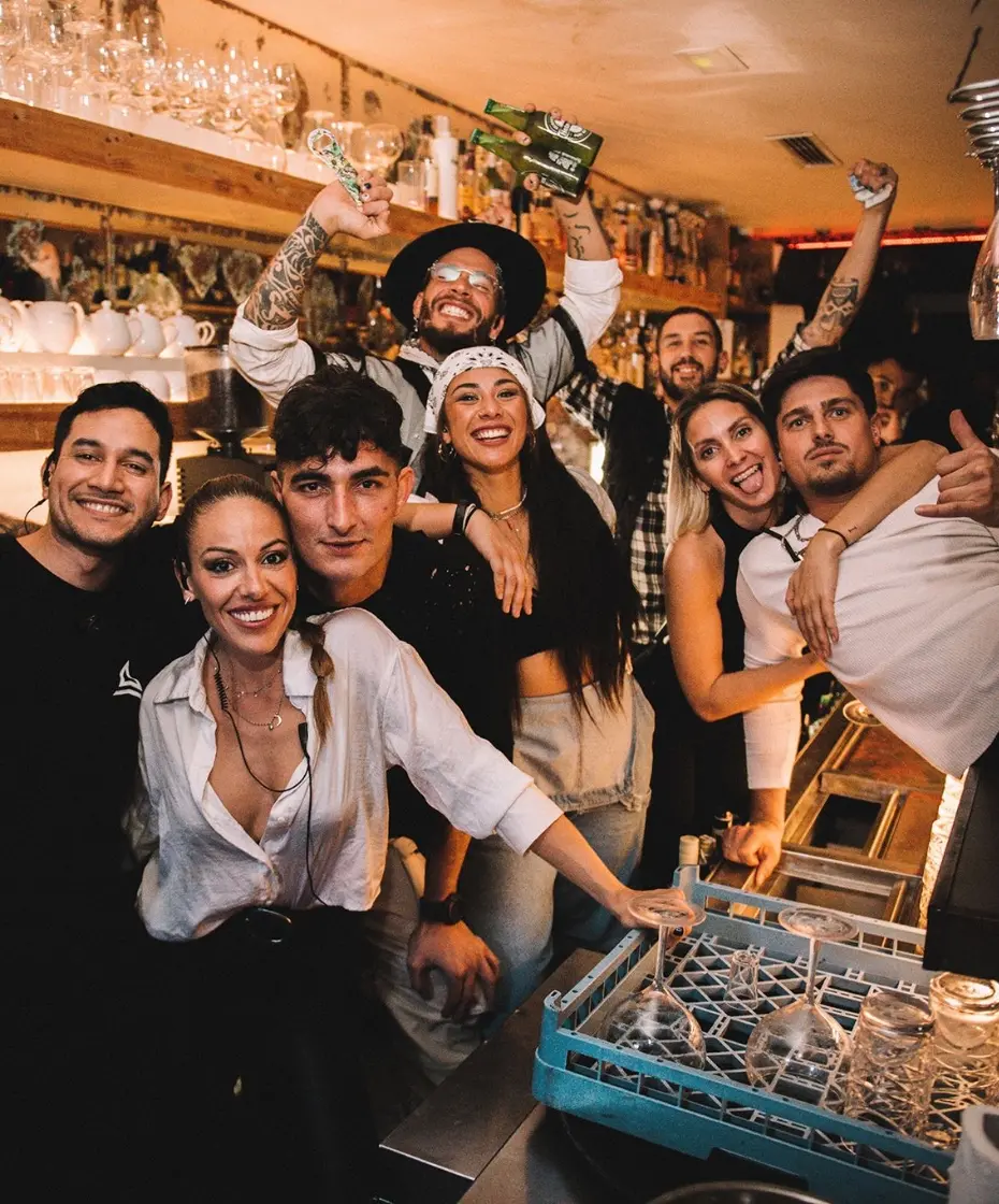 mira ibiza team